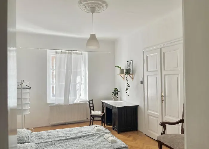 Peaceful Room On Buda Side